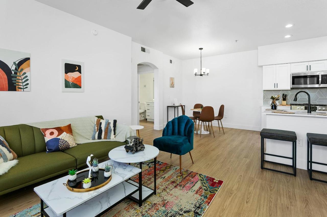 Cozysuites Glendale By The Stadium With Pool 01 Zewnętrze zdjęcie